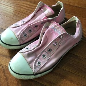 Laceless pink converse